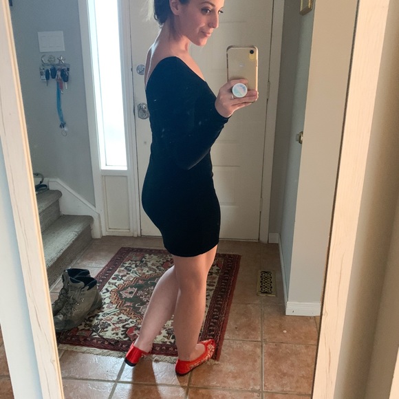 Aritzia Talula low back black velvet dress - Picture 2 of 5